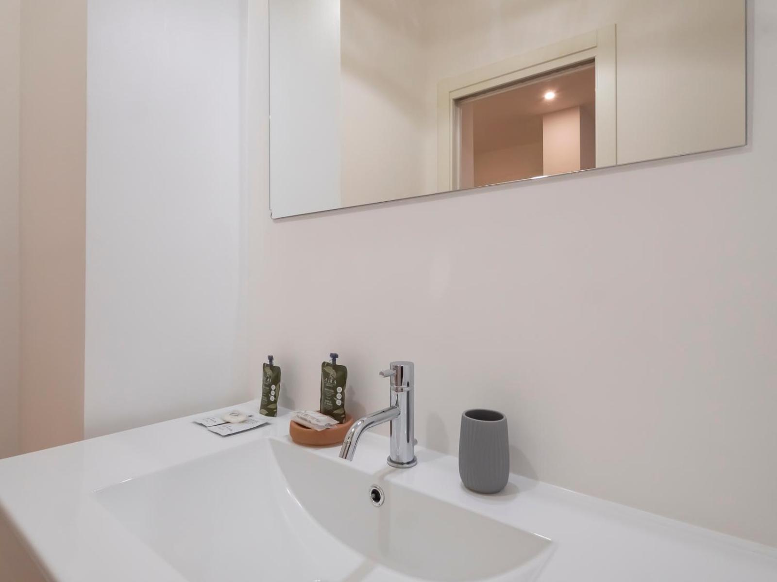 I Host Apartment - Gressoney 3 ミラノ エクステリア 写真